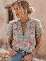 Women's Bohemian Rose Sequin Embroidery Fresh Crew Neck Short Sleeve Top