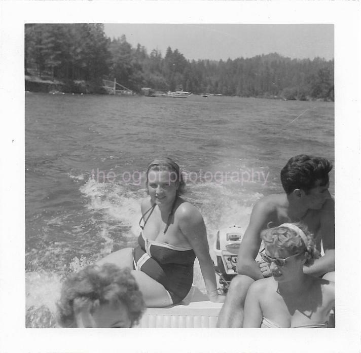 FOUND Photo Poster painting Original BLACK + WHITE Snapshot Photo Poster paintingGRAPHYDD 02 11 L