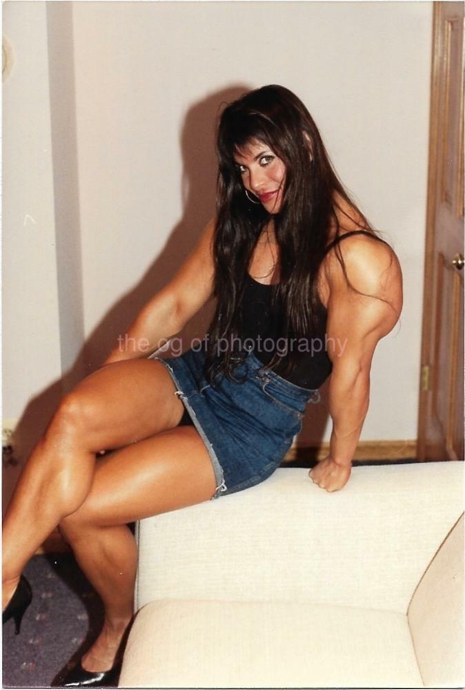 ATHENA ANIS 80's 90's FOUND Photo Poster painting Color FEMALE BODYBUILDER Original EN 18 26 M