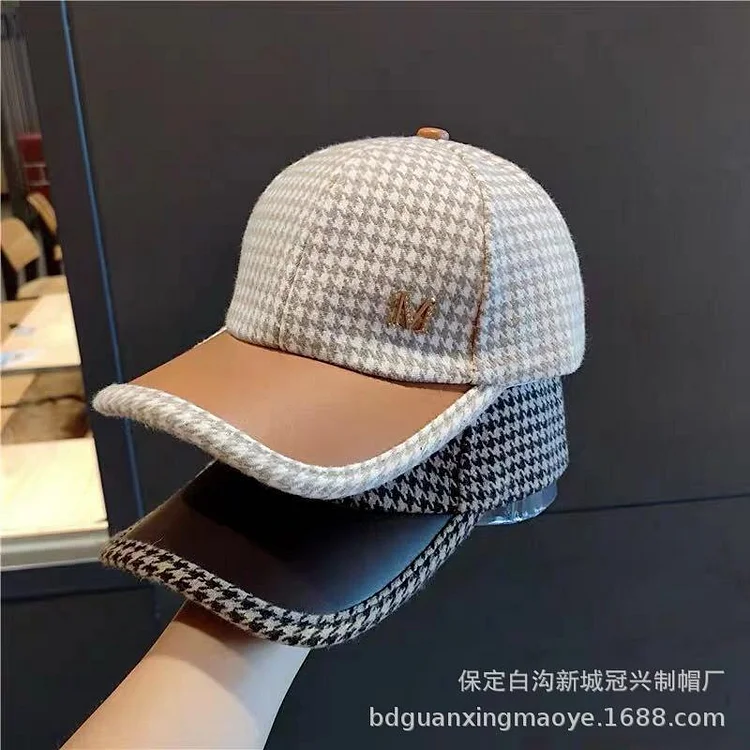 Autumn and winterPlaid baseball cap young girl couple cap retro European and American trend versatile Korean hat trend