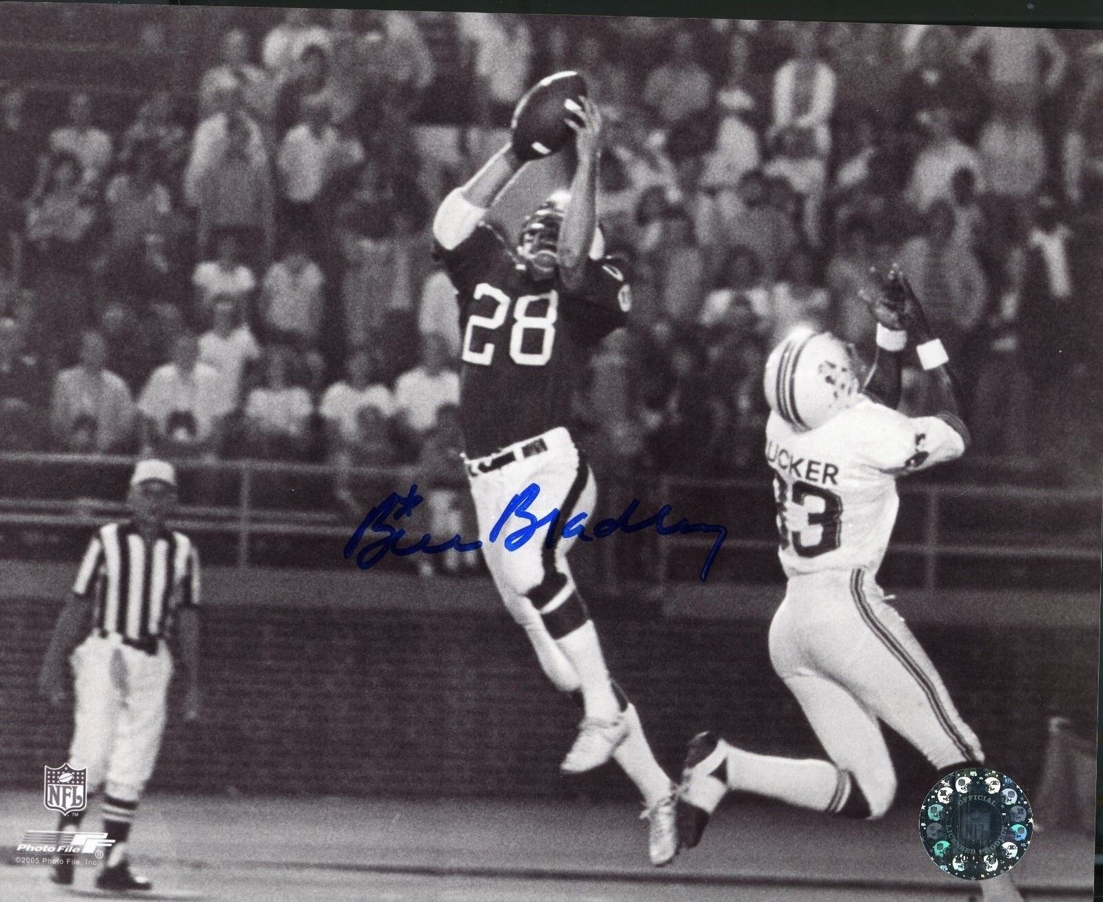 Bill Bradley autographed B&W 8x10 Philadelphia Eagles#5