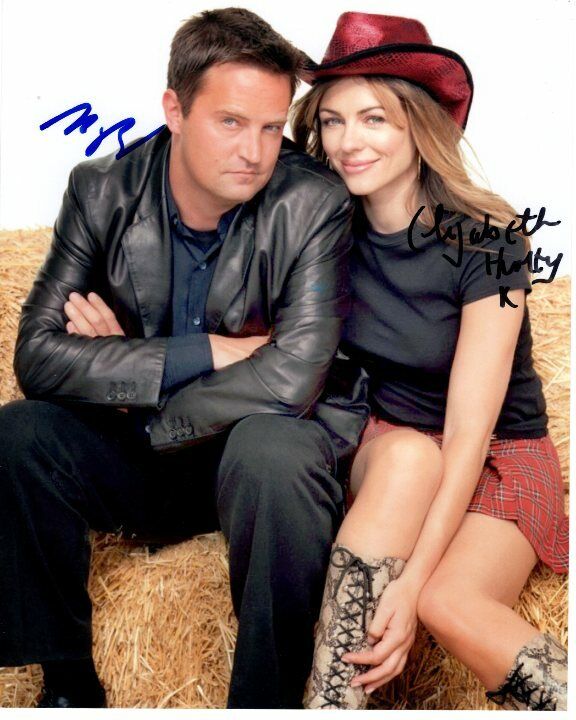 MATTHEW PERRY & ELIZABETH HURLEY signed autographed SERVING SARA Photo Poster painting