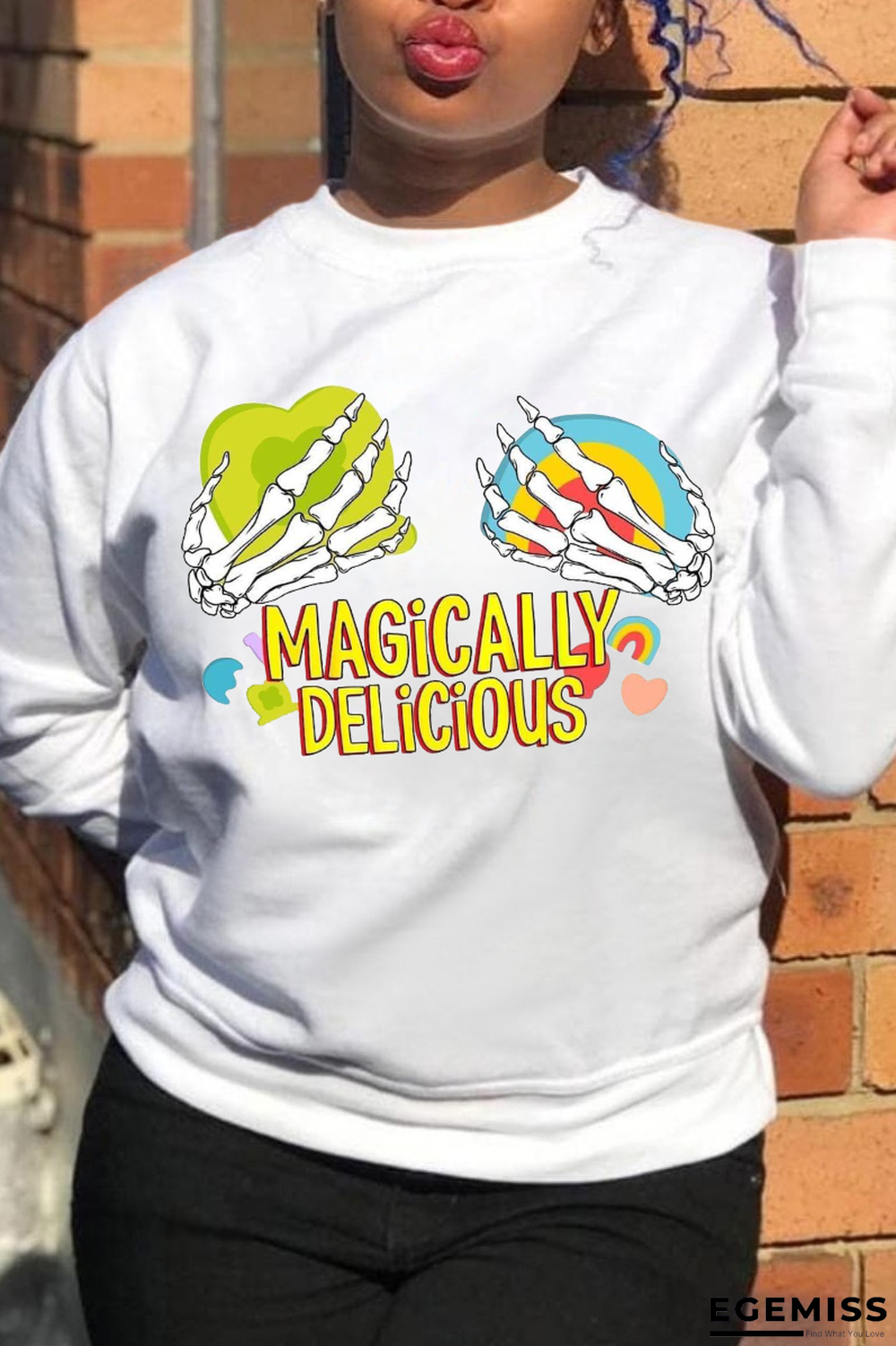 White Street Party Print O Neck Tops | EGEMISS