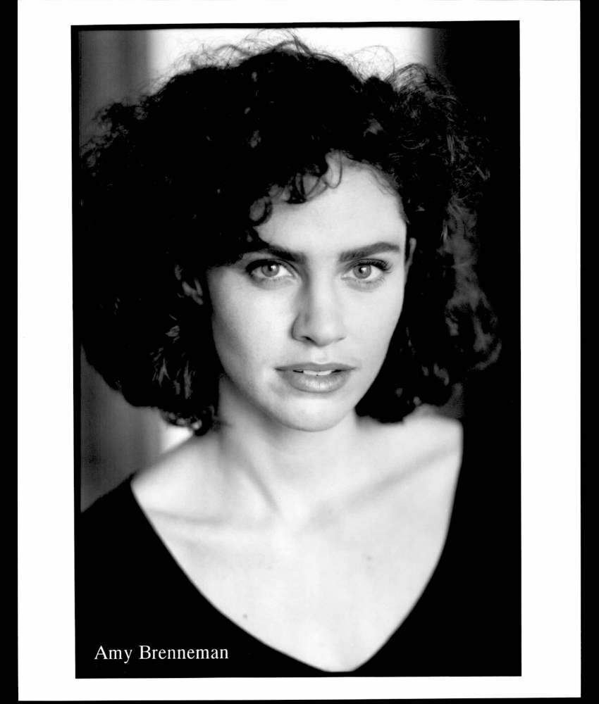 Amy Brenneman - 8x10 Headshot Photo Poster painting - Judging Amy