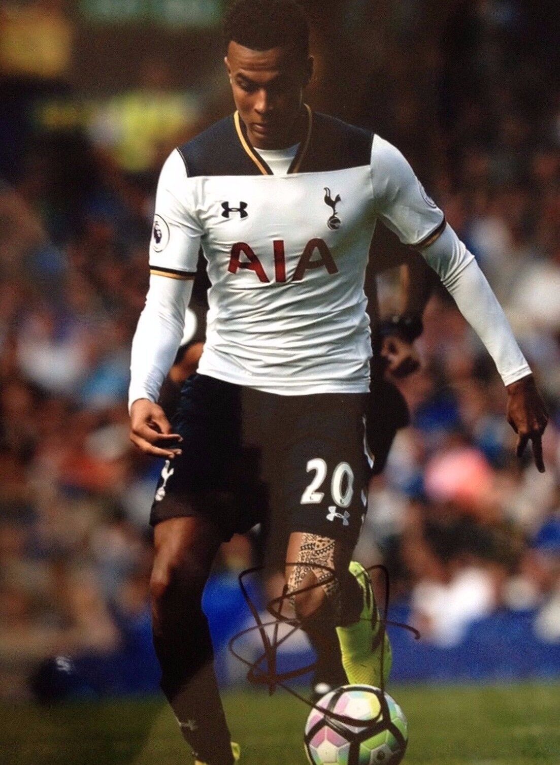 DELE ALLI - TOTTENHAM FOOTBALLER - STUNNING SIGNED COLOUR Photo Poster painting