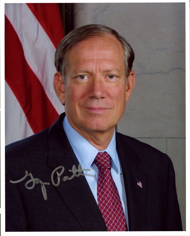 New York Governor GEORGE PATAKI Signed Photo Poster painting