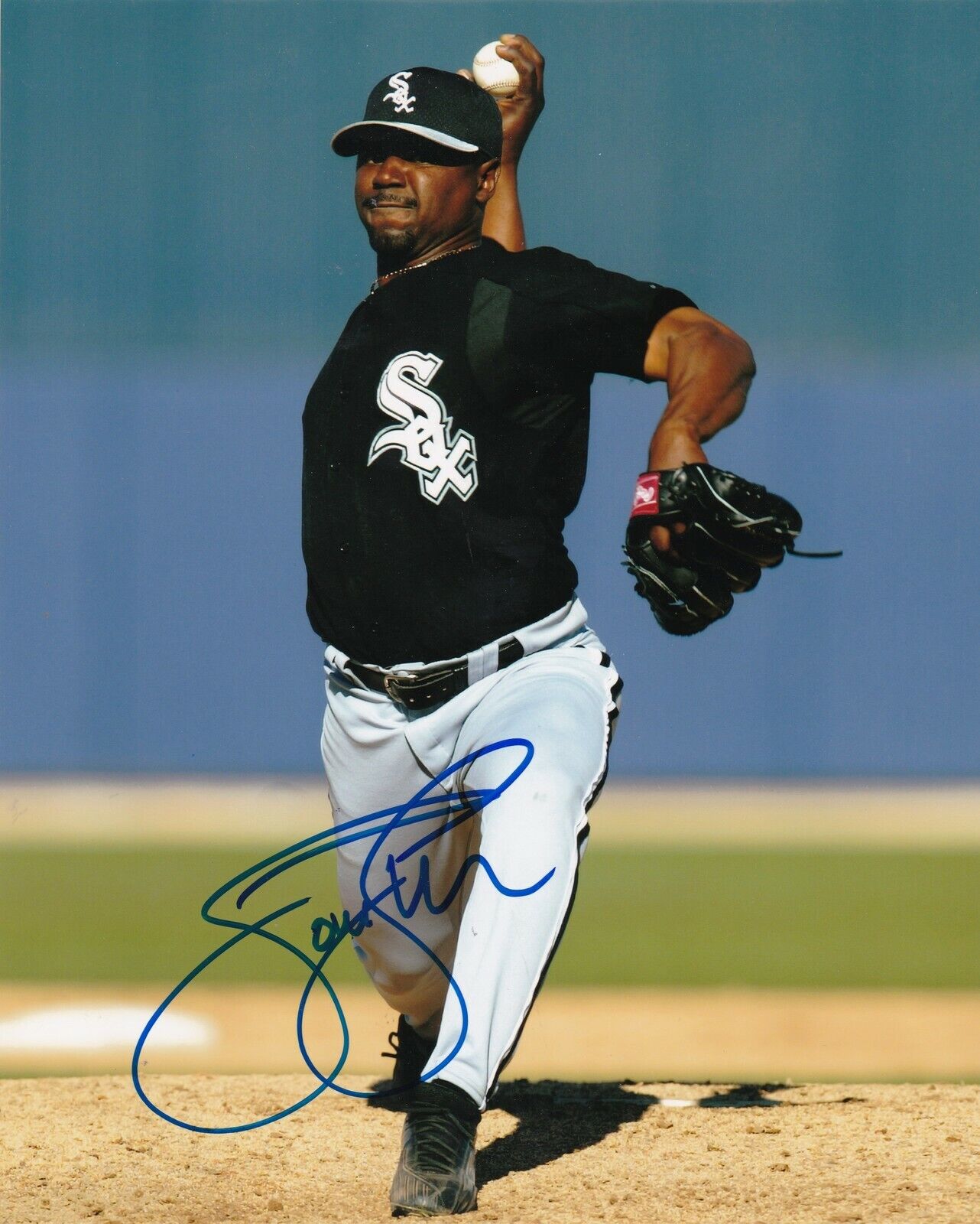 TOM GORDON CHICAGO WHITE SOX ACTION SIGNED 8x10