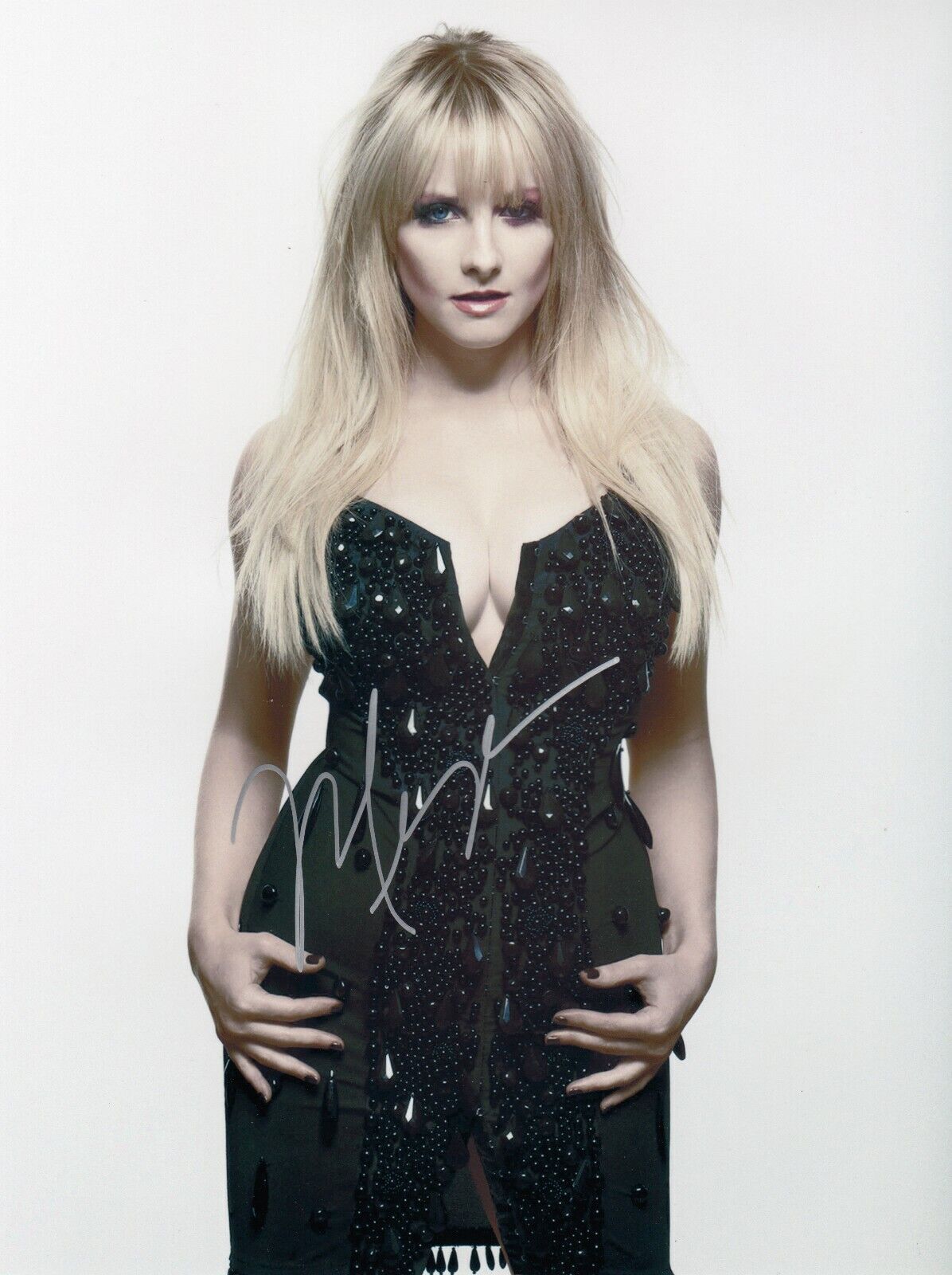 Melissa Rauch Signed Auto 8 x 10 Photo Poster paintinggraph