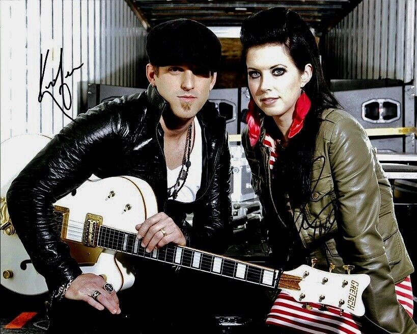 Country Duo THOMPSON SQUARE Signed Photo Poster painting