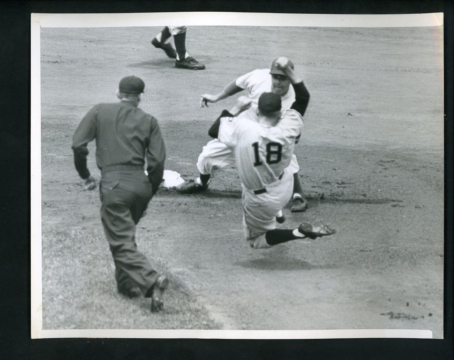 Eddie Miksis & Bill Rigney 1951 Type 1 Press Photo Poster painting Chicago Cubs New York Giants