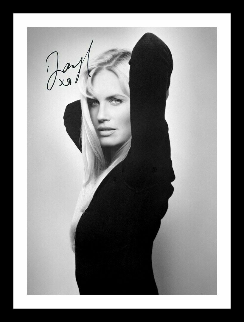 Daryl Hannah Autograph Signed & Framed Photo Poster painting