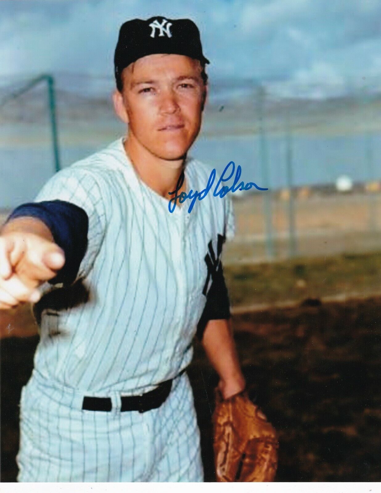 LOYD COLSON NEW YORK YANKEES 1970 COLOR ACTION SIGNED 8x10