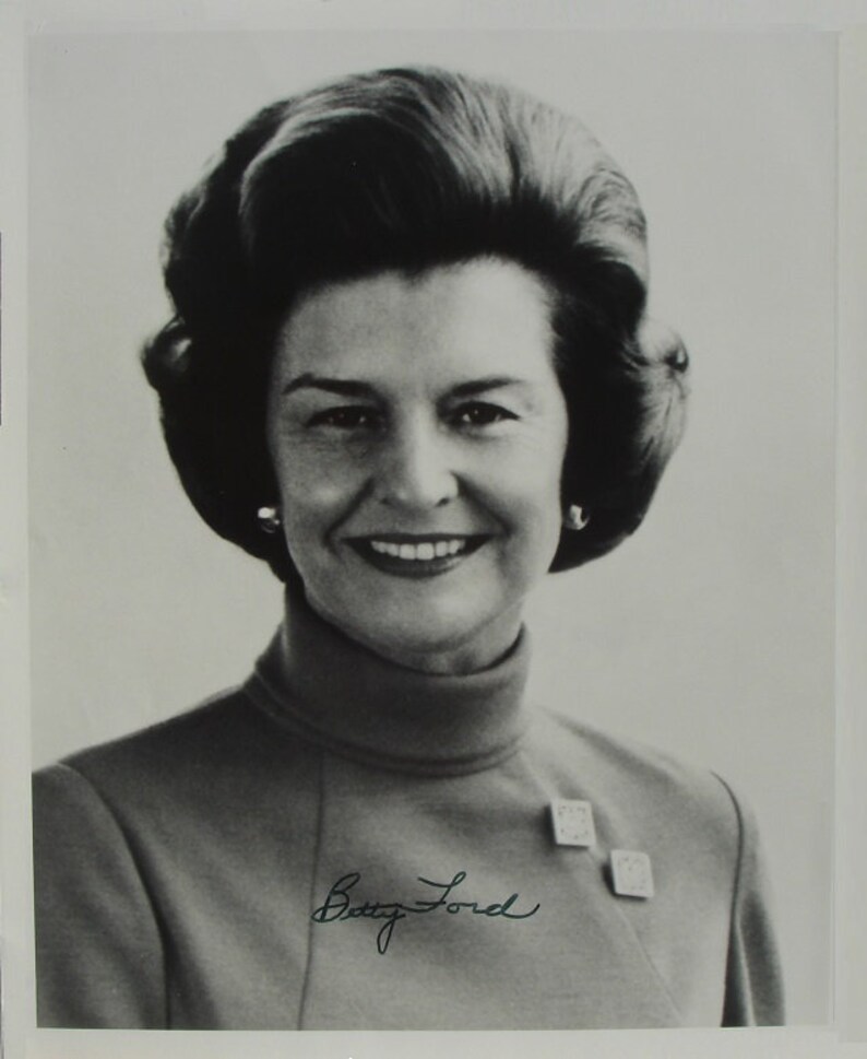 BETTY FORD Autographed Photo Poster painting First Lady Of The U.S. Alcoholics Anonymous wcoa