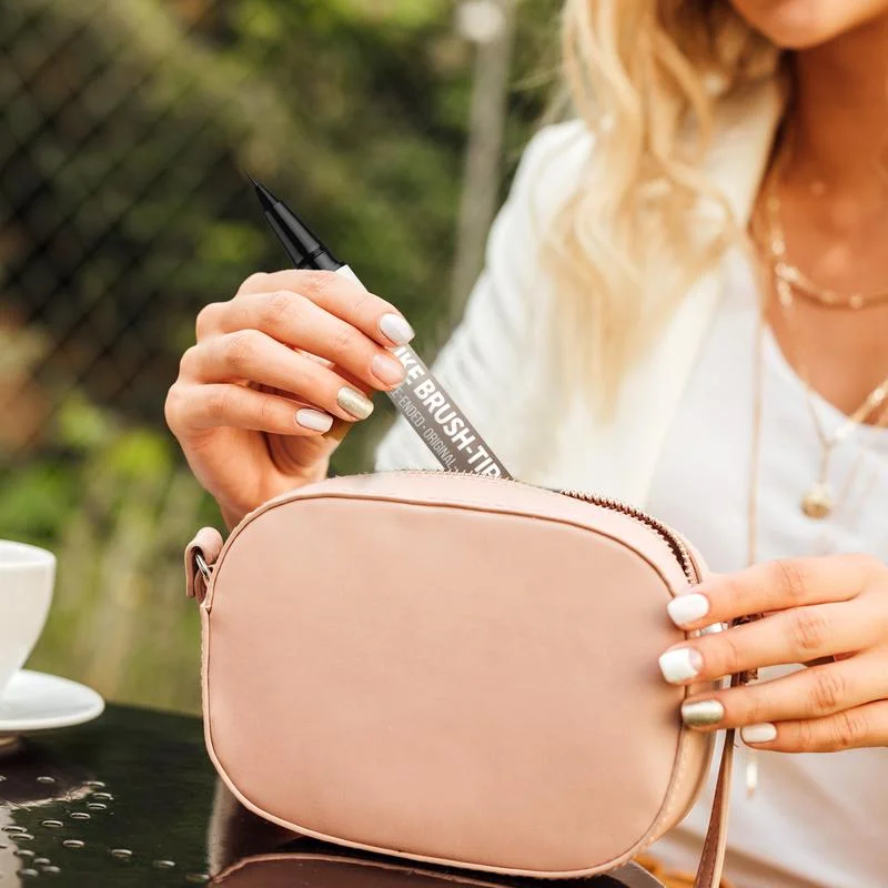 Achieve Perfect Brows &ndash; 4D Brow Pen &ndash; For Natural, All-Day Eyebrow & Eyeliner Perfection!