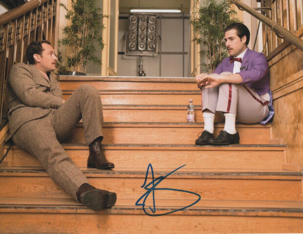 GFA Grand Budapest Hotel * JASON SCHWARTZMAN * Signed 8x10 Photo Poster painting S8 PROOF COA