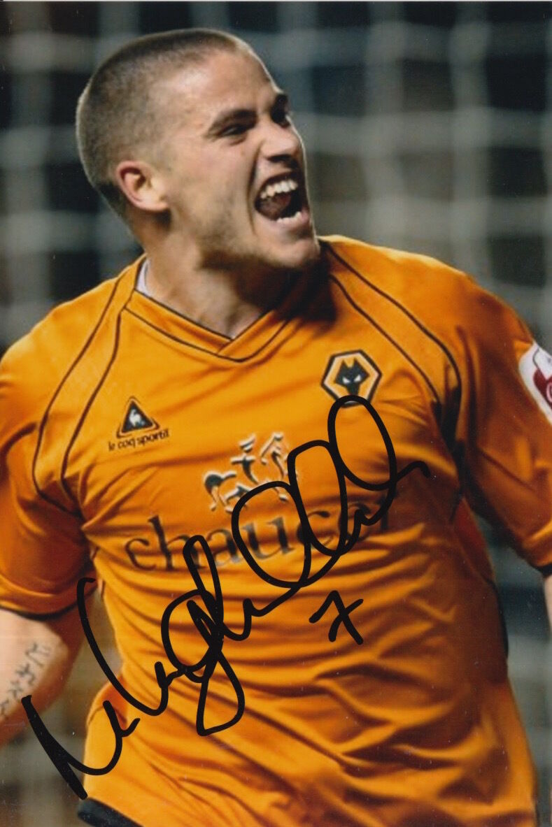 WOLVES HAND SIGNED MICHAEL KIGHTLY 6X4 Photo Poster painting 1.