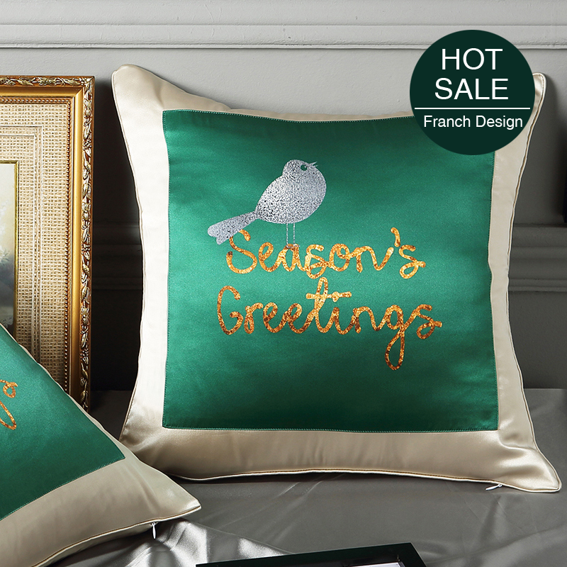 19 MOMME Housse de coussin en soie Oiseau de Noël