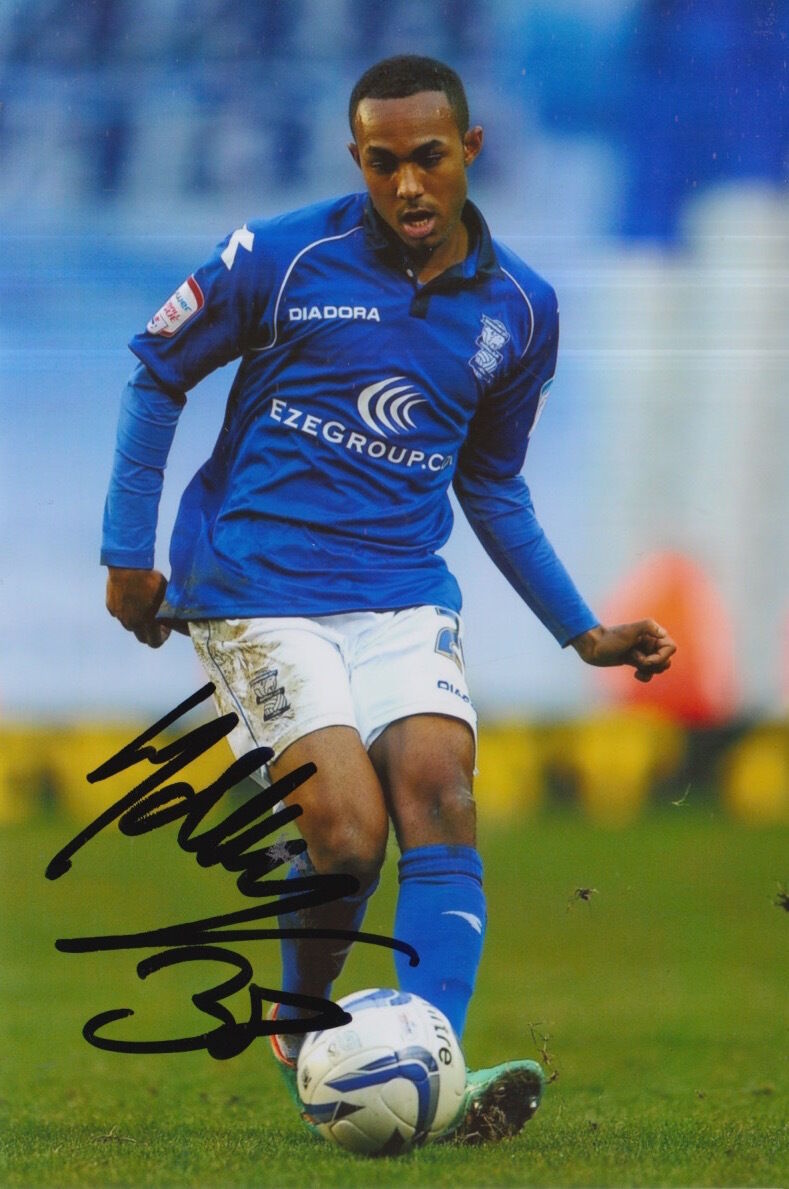 BIRMINGHAM CITY HAND SIGNED ROBERT HALL 6X4 Photo Poster painting.