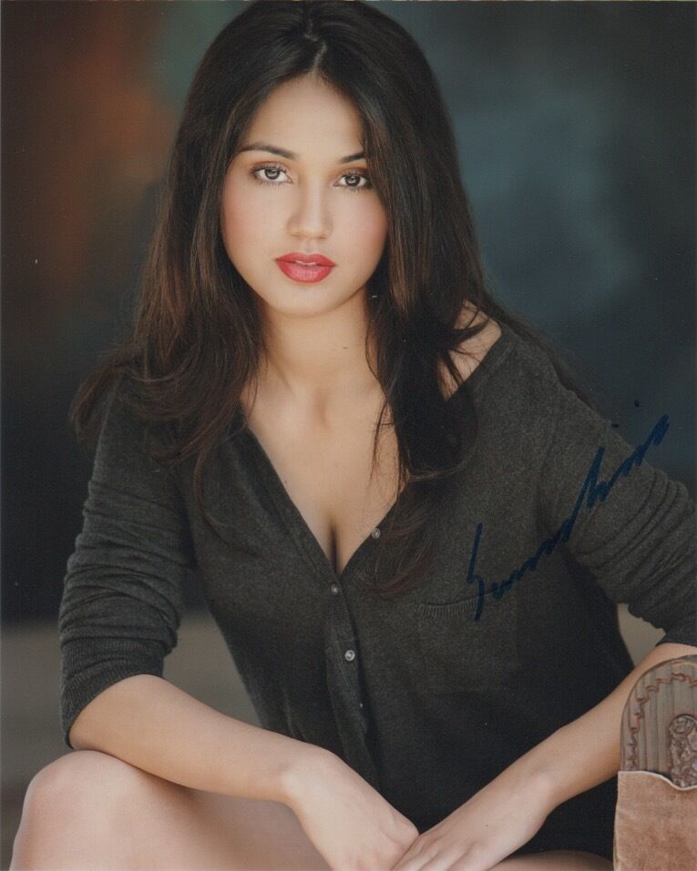 Summer Bishil Magicians Autographed Signed 8x10 Photo Poster painting #6