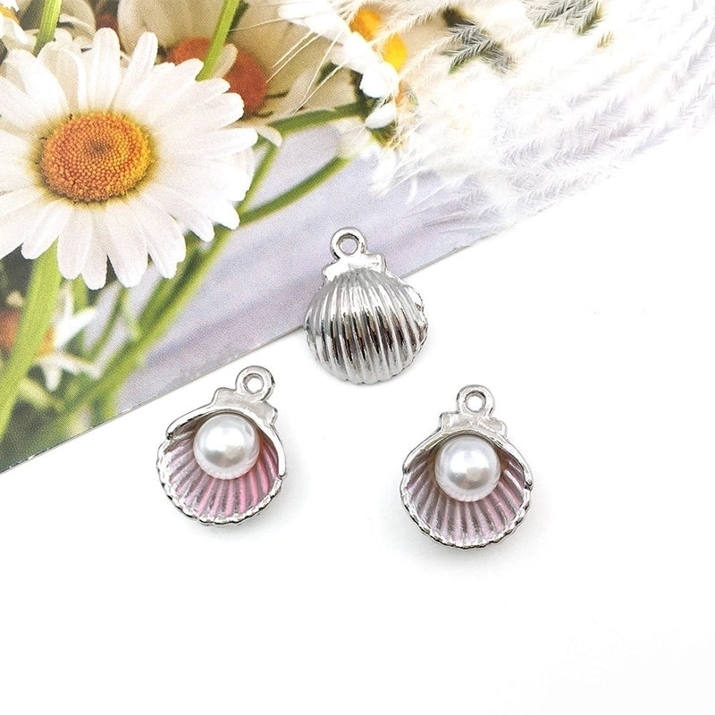 1 Piece Beach Minimalist Shell Alloy Plating Inlay Pendant Jewelry Accessories