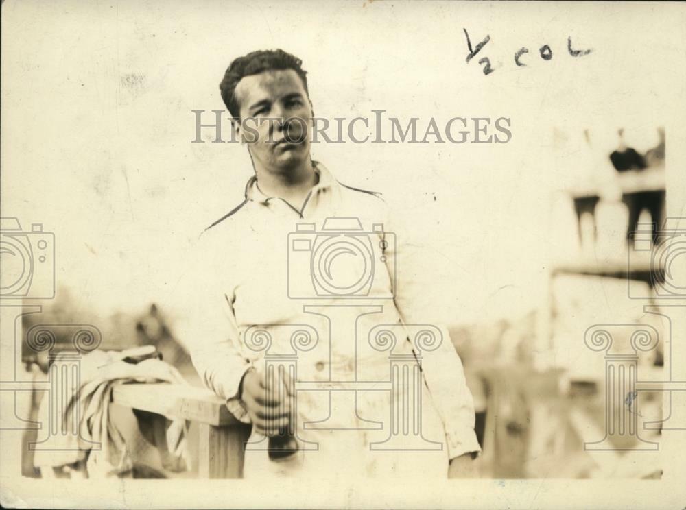 Press Photo Poster painting Ralph Whiz Sloan winner of Labor Day Race - neo16743