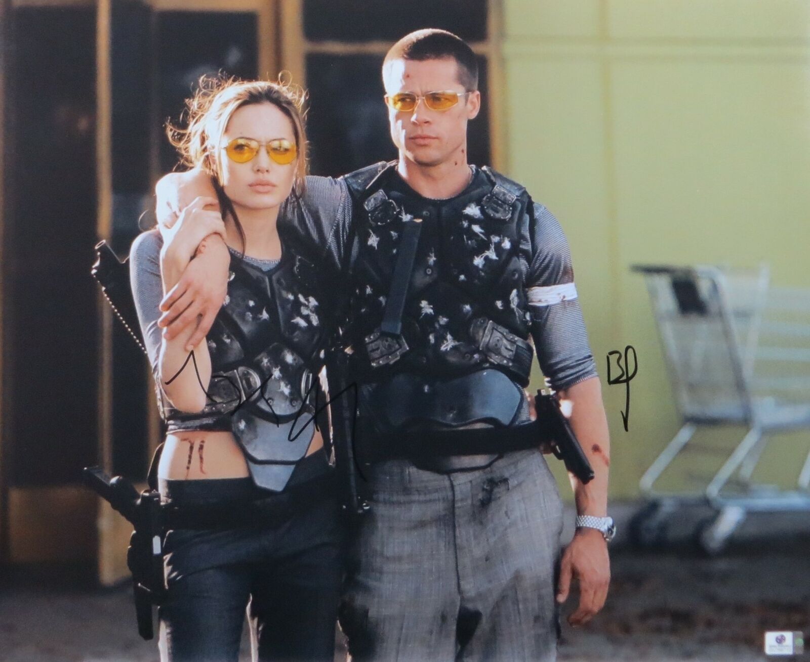 Brad Pitt Angelina Jolie Dual Signed 16X20 Photo Poster painting Mr. and Mrs. Smith GV788710