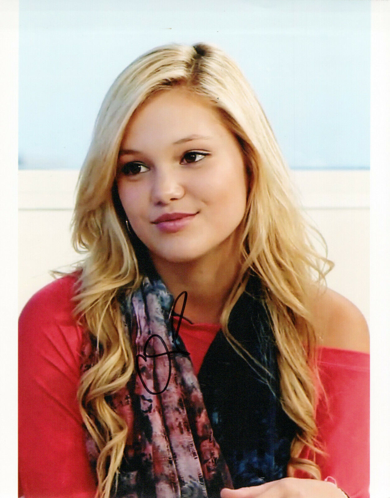 Olivia Holt glamour shot autographed Photo Poster painting signed 8x10 #17