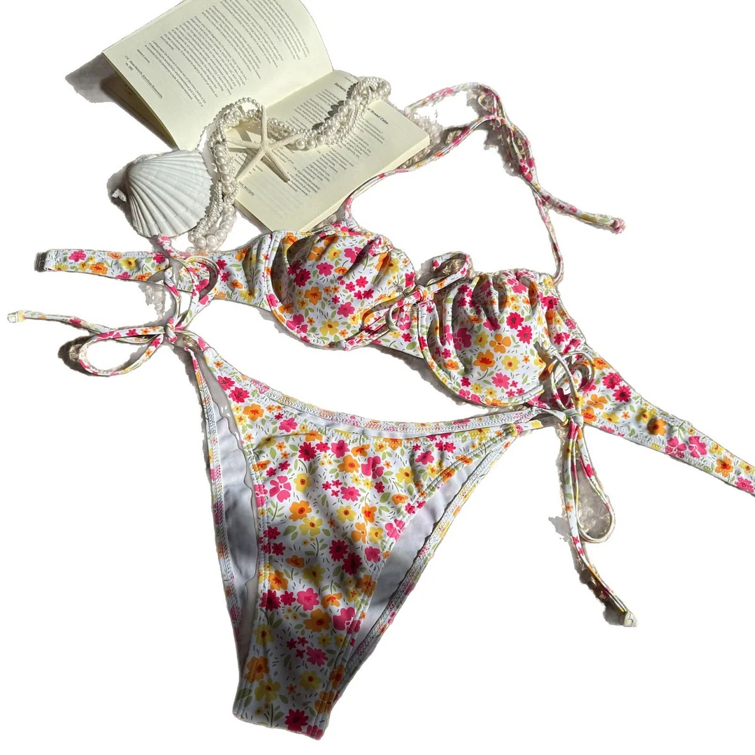 Uveng 2025 New Small Fresh Floral Print Sexy Strap Bikini Split Swimsuit Bikini