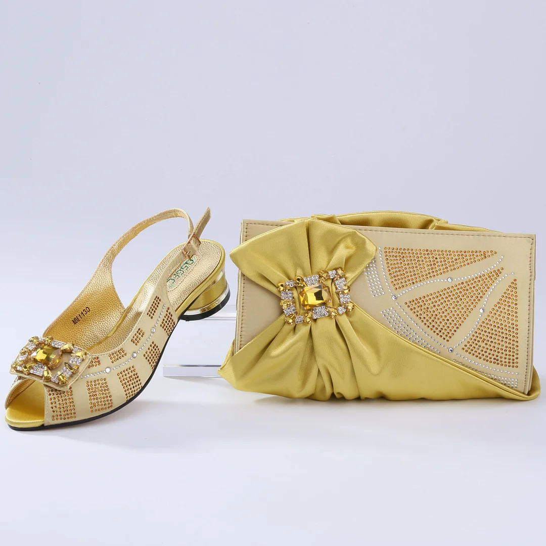 QSGFC 2022 Italian Design Nigerian Fashion Party Gold Color Ladies Shoes and Bag Set With Rhinestone and Metal Decoration