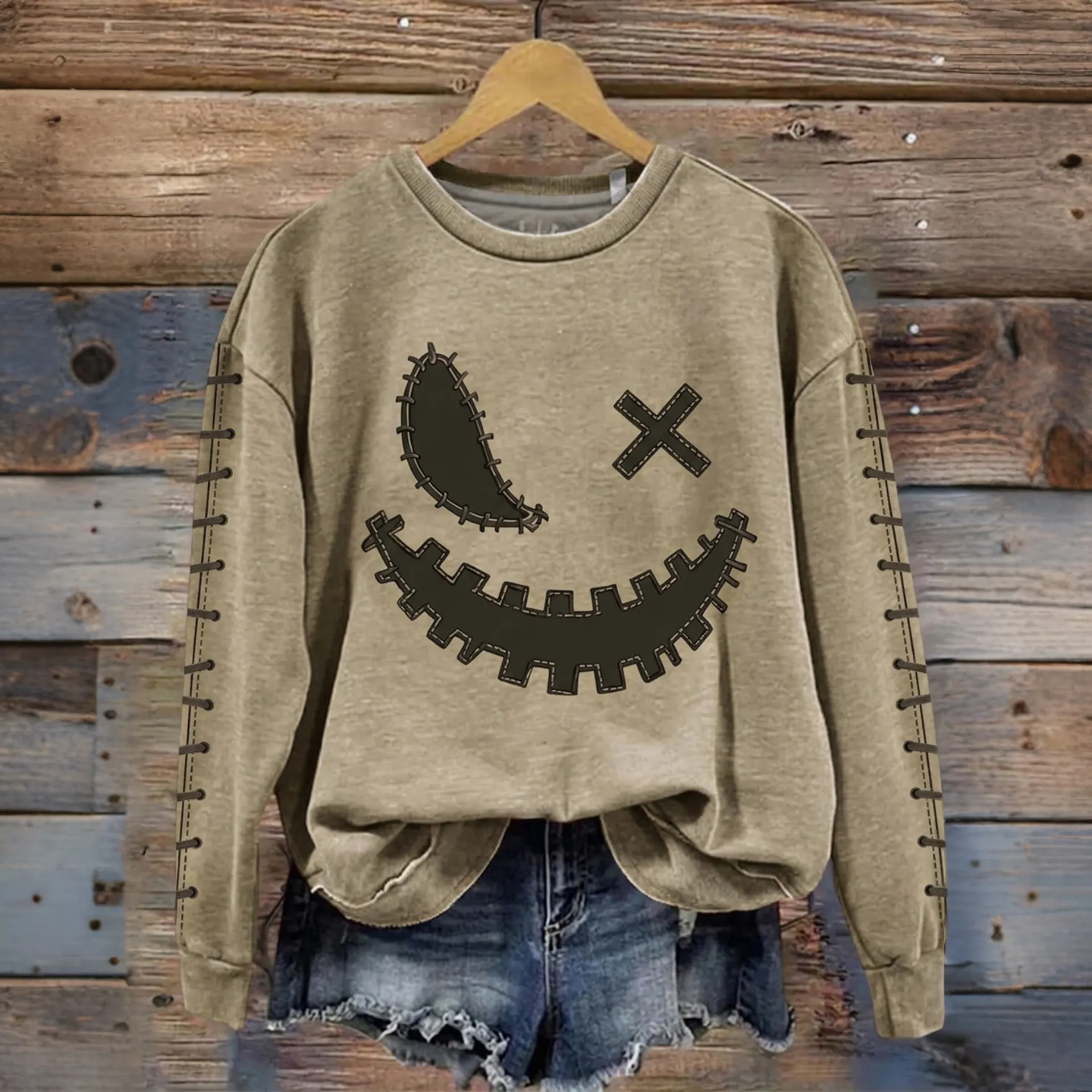 Comstylish Women's Retro Halloween Scary Smiley Face Art Pattern Casual Sweatshirt