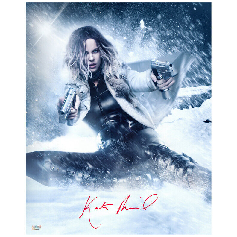 Kate Beckinsale Autographed Underworld Blood Wars 16x20 Metallic Photo Poster painting