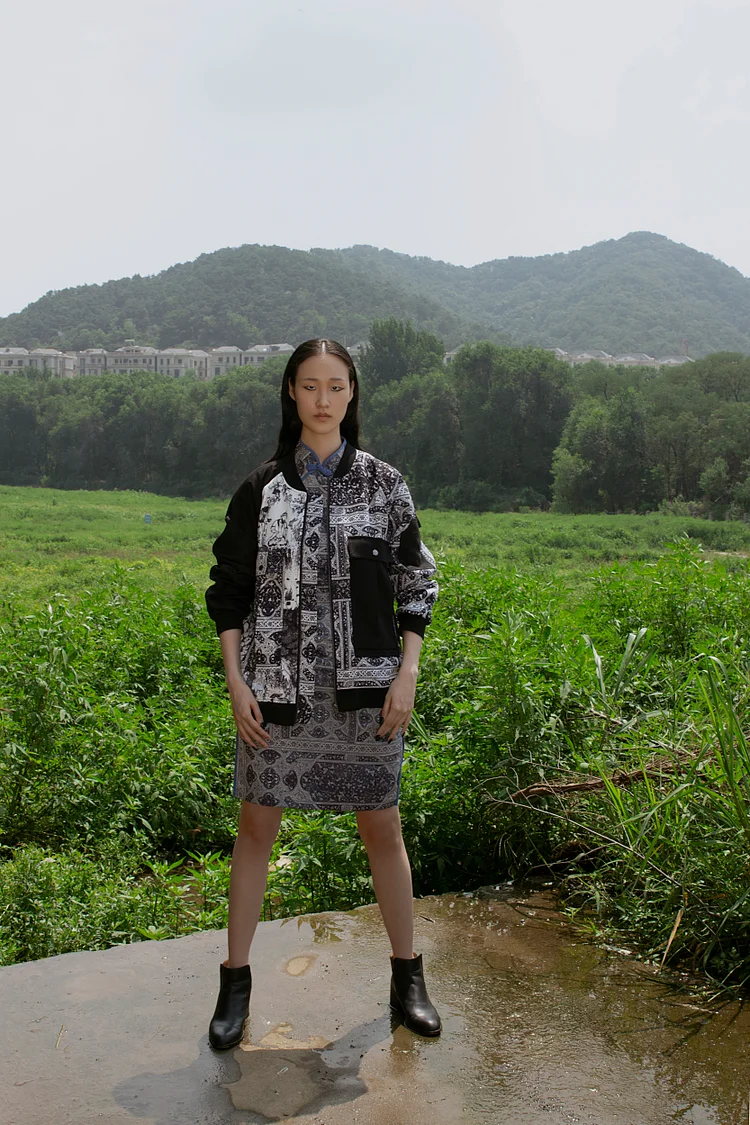 AGA KHAN MUSEUM X JUMA Shahnameh Unisex Bomber Jacket  - 8 Recycled Water Bottles - Black