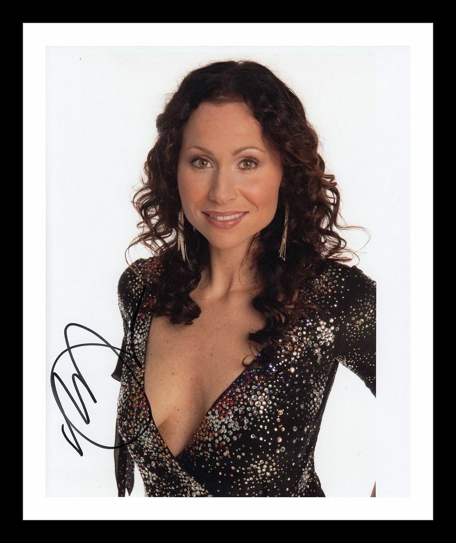 Minnie Driver Autograph Signed & Framed Photo Poster painting