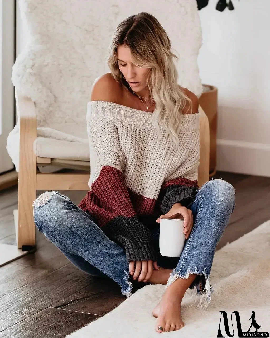 MidiSono - Classic and Elegant winter Sweater