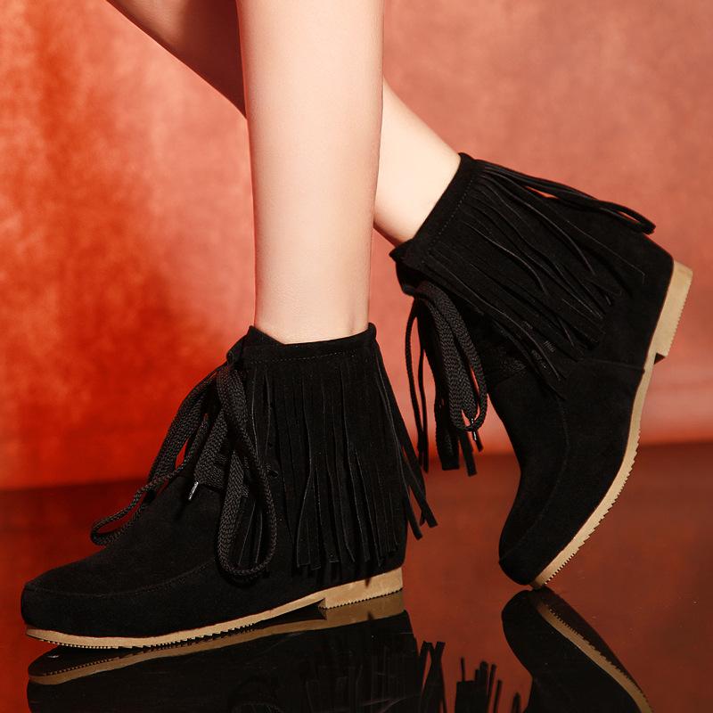 GOOSHOE Retro Tassels Lace Up Round Toe Flat Short Boots