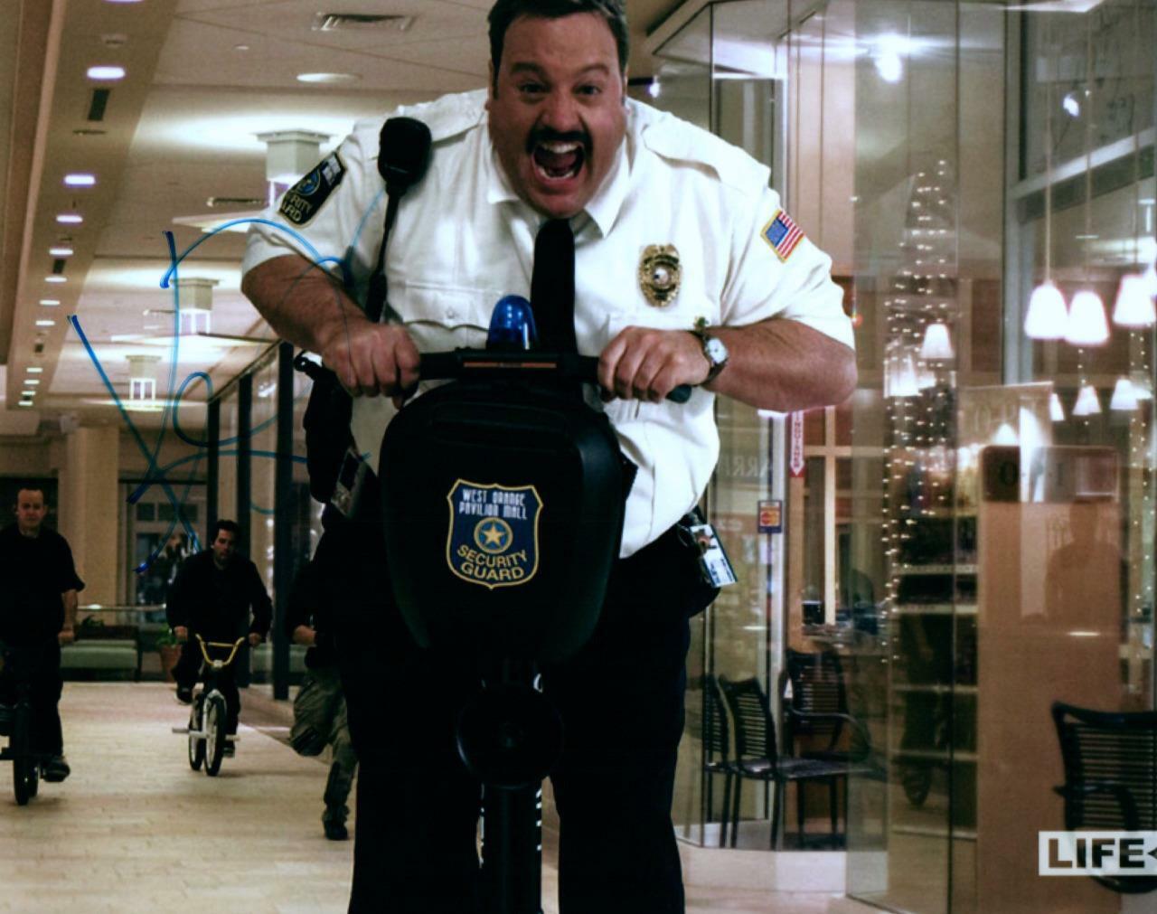 Kevin James autographed 8x10 Picture Photo Poster painting signed Pic with COA