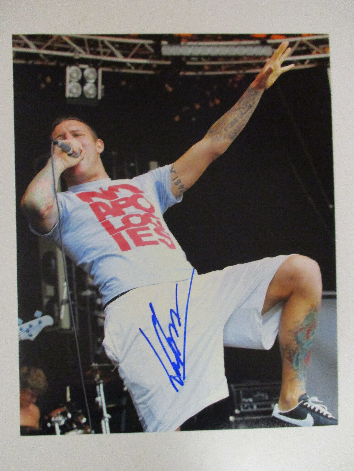 PARKWAY DRIVE WINSTON AUTOGRAPHED SIGNED Photo Poster painting 1 W/ EXACT SIGNING PICTURE PROOF