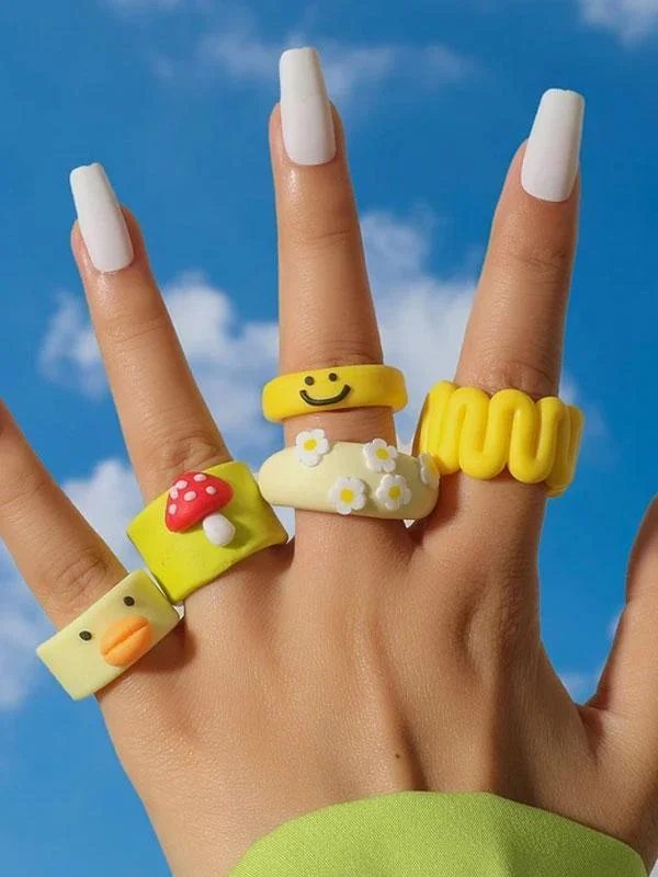 Smiling ring