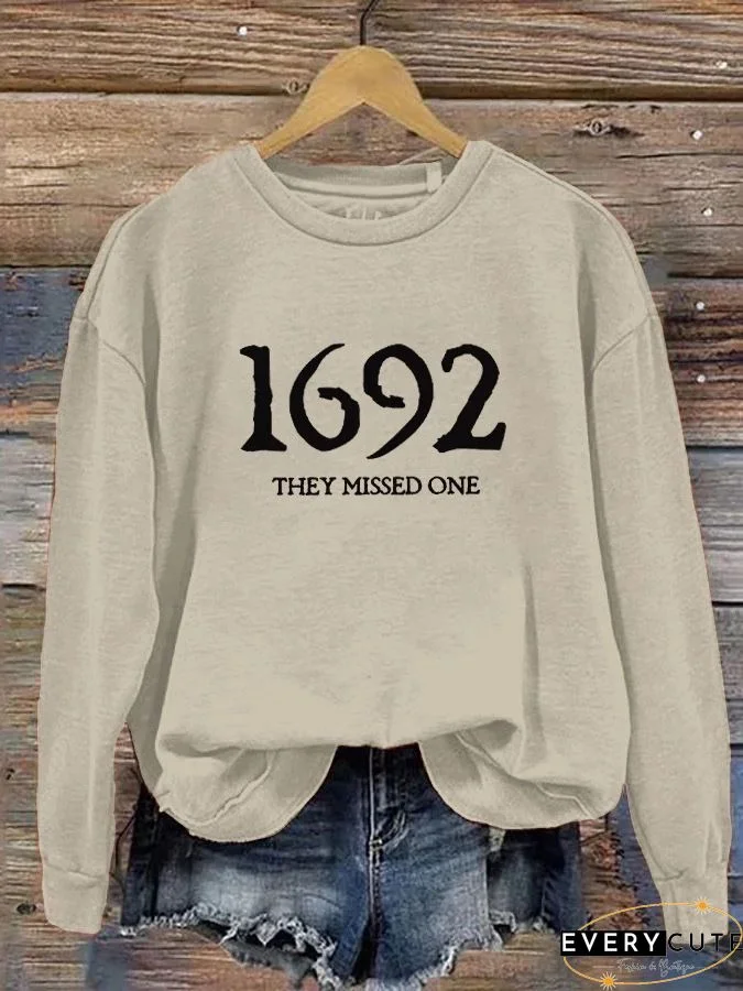 Women's 1692 They Missed One Salem Witch Printed Round Neck Long Sleeve Sweatshirt