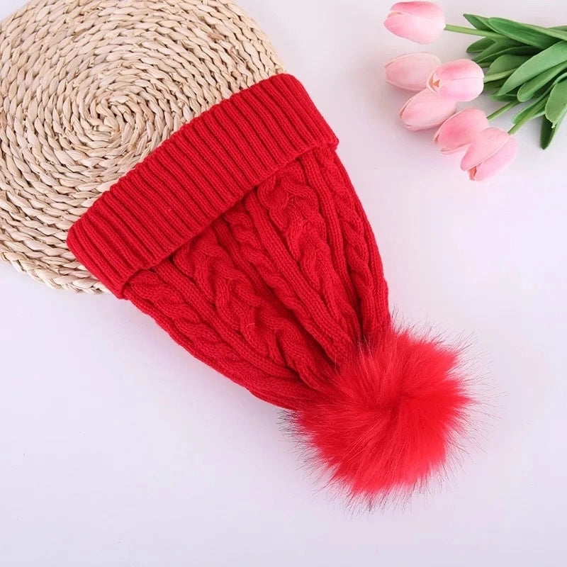 Women’s Basic Solid Color Pom Poms Crimping Wool Cap