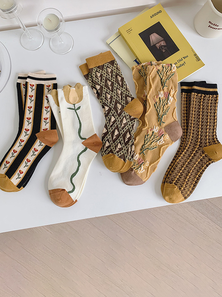 Comstylish Soft Warm Retro Floral Jacquard Socks