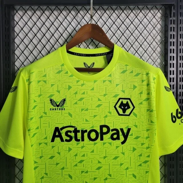 2023/2024 Wolverhampton Wanderers Goalkeeper Football Shirt 1:1 Thai Quality