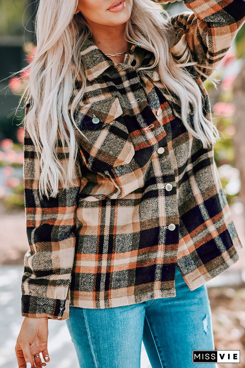 Geometric Plaid Print Pocketed Shirt