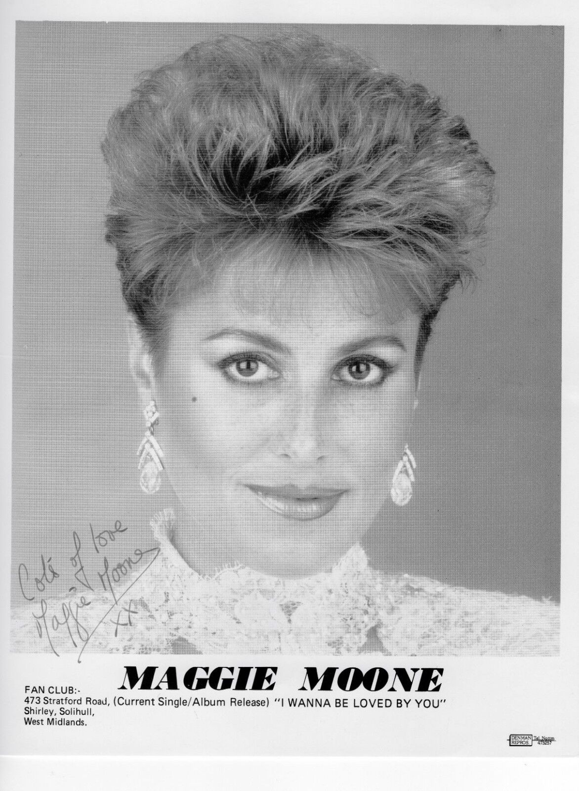 MAGGIE MOONE AUTOGRAPH UK SINGER, POP MUSIC