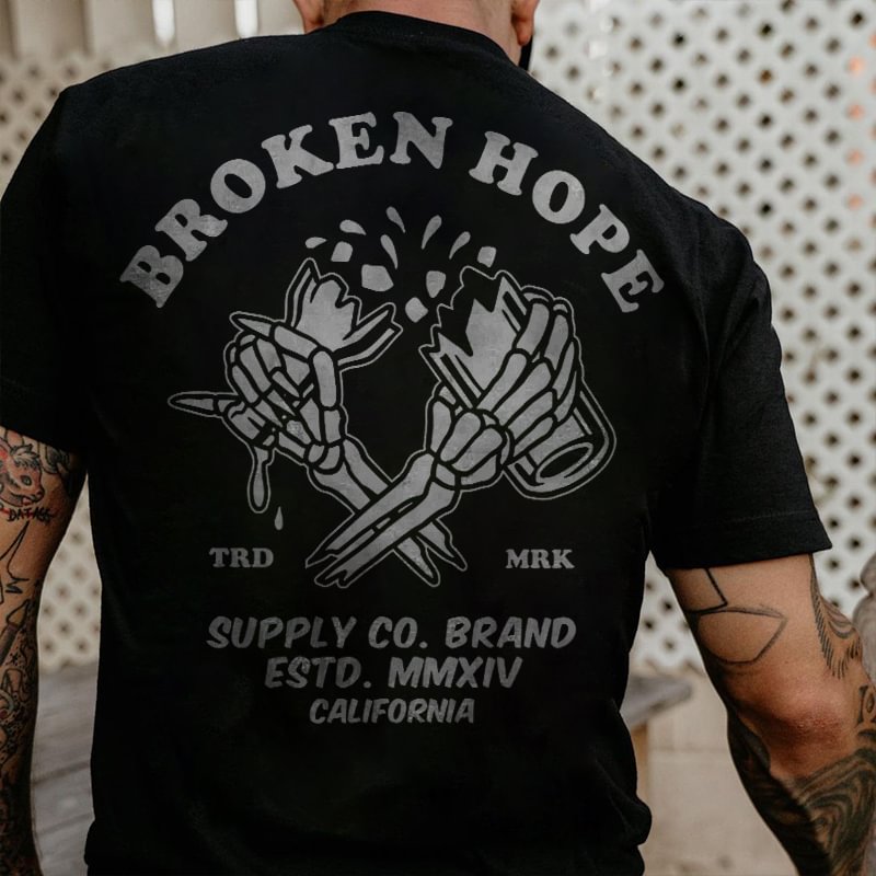 Broken Hope Skull Hand Print Men's Casual T-shirt - Krazyskull