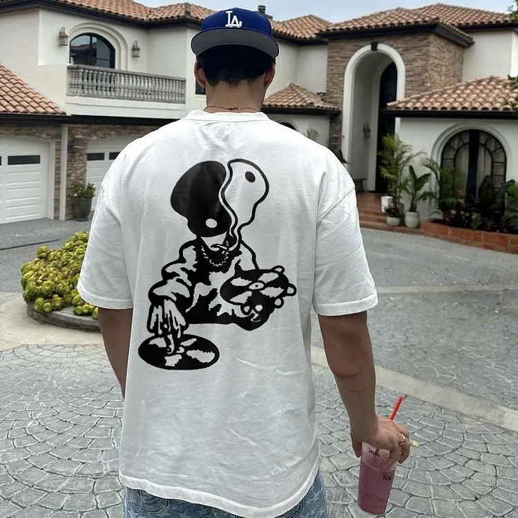 Smoky Beats Spun By The Silhouette Printed Men's T-shirt
