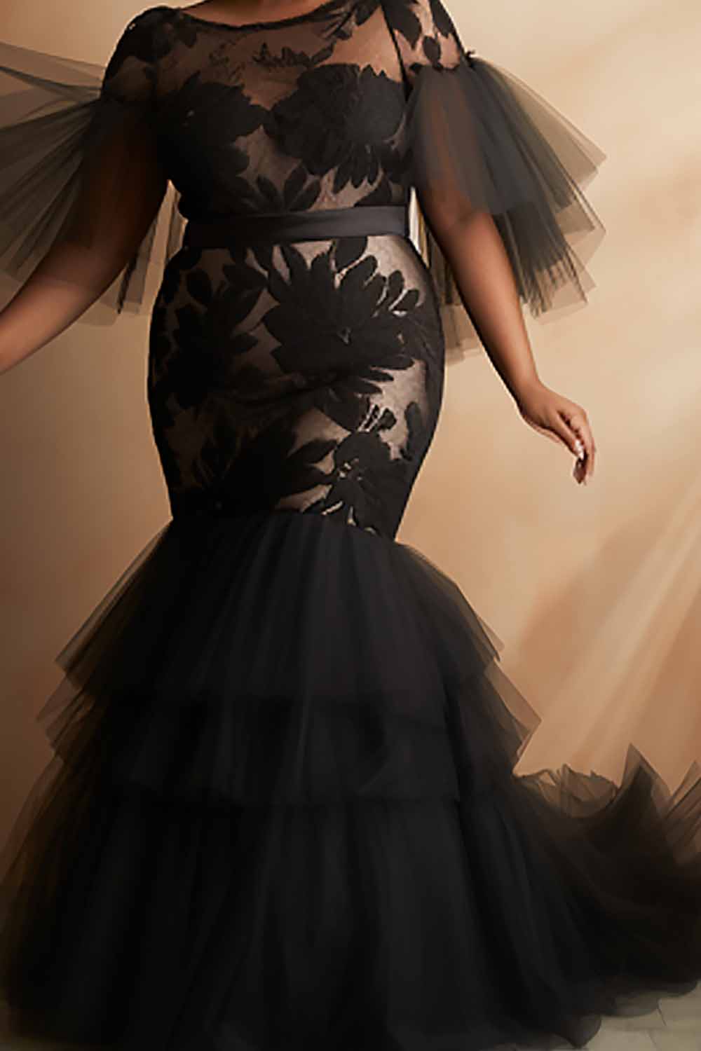 Design Plus Size Formal Elegant Black Floral Spring Summer Round Neck Flare Half Sleeve Mermaid Lace Maxi Dresses [Pre-Order]