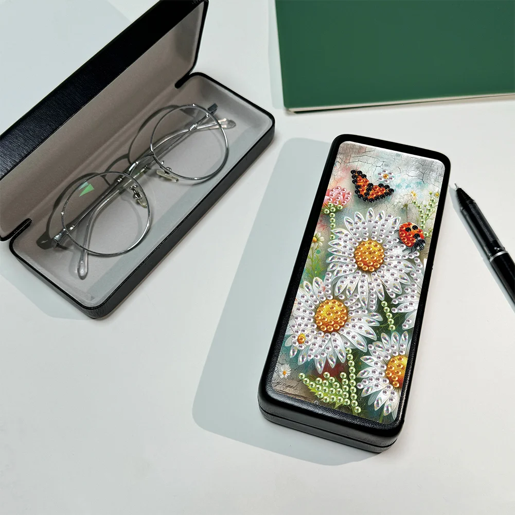 Diamond Painting Eyeglasses Case Daisy Diamond Art Sunglasses Case for Beginners