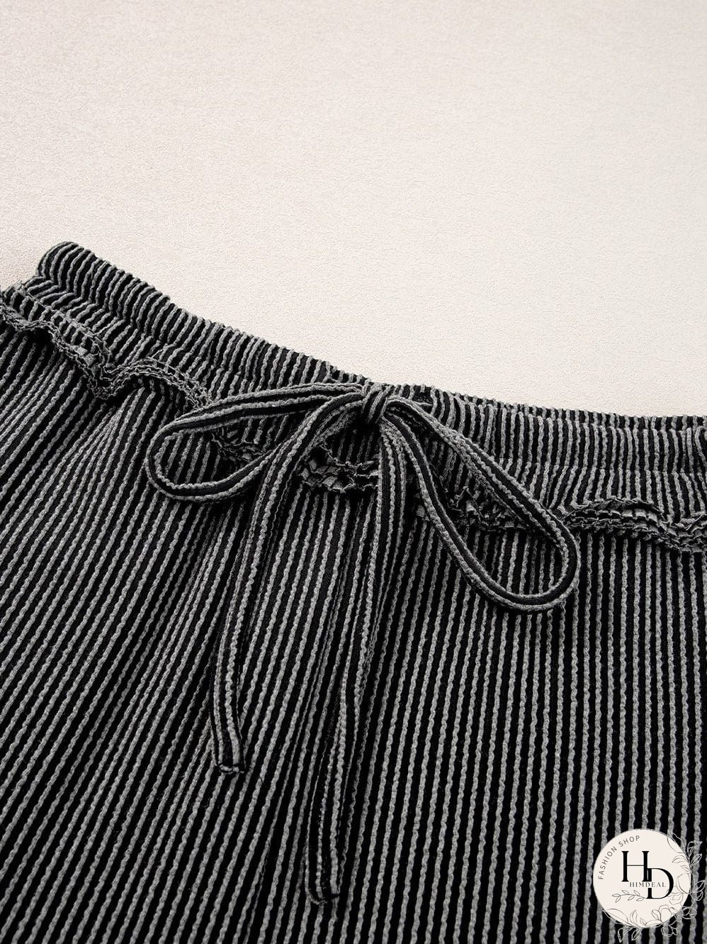 Chic Carbon Grey Ribbed Two-Piece Set with Exposed Seams