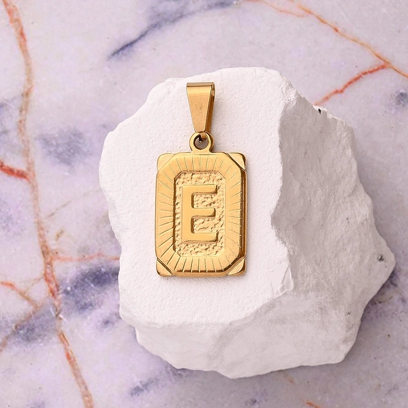 1 Pc/Package 27x17mm 10x5mm 304 Stainless Steel 18K Gold Plated Letter Simple Polished Pendant Jewelry Accessories